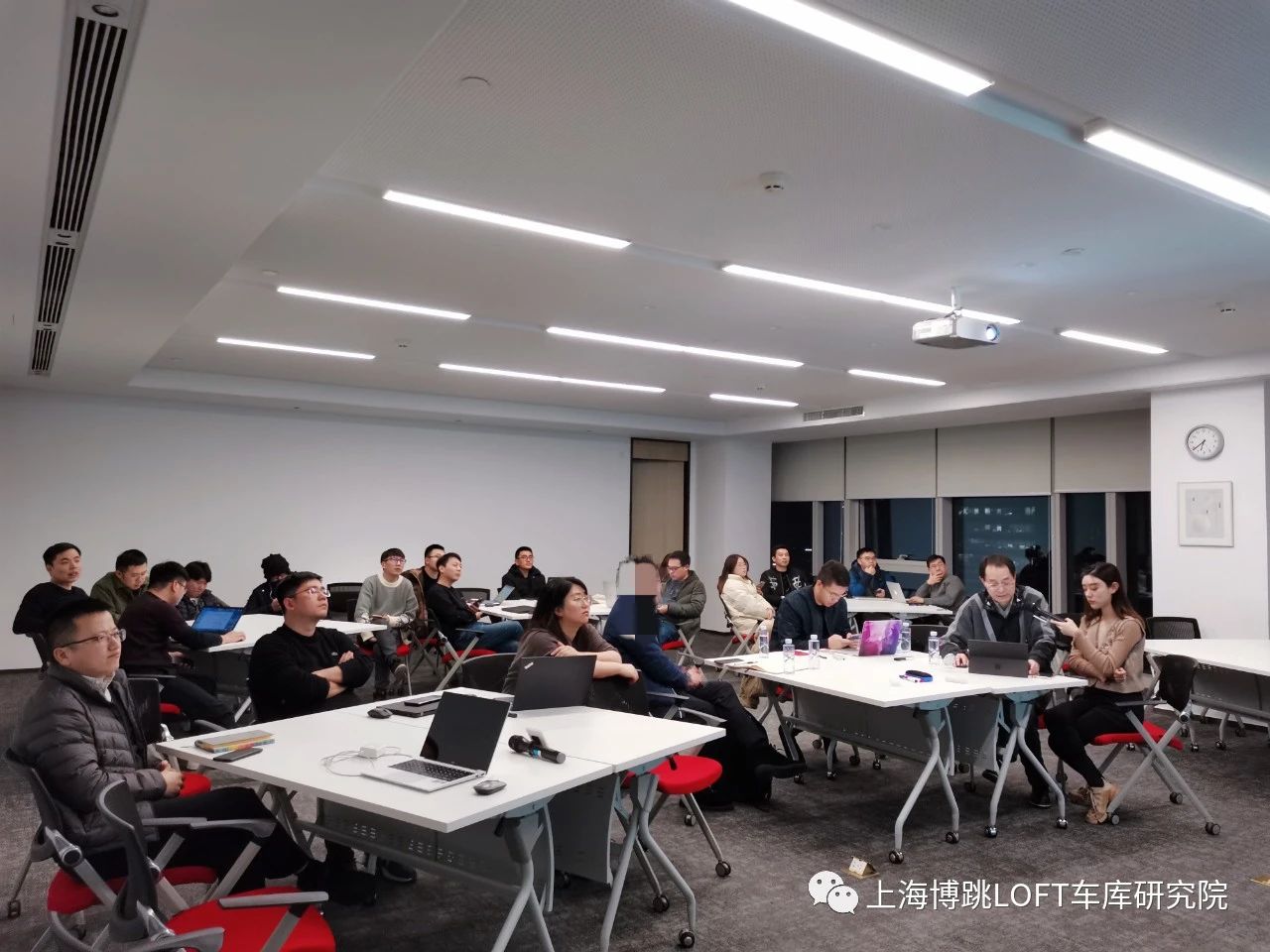 昌邑杭州LOFT车库专题会